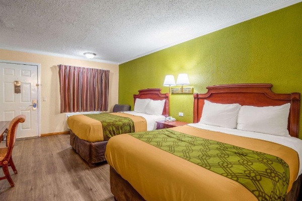 Rodeway Inn & Suites Fort Jackson image 10