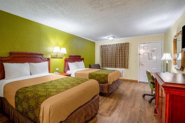Rodeway Inn & Suites Fort Jackson image 14
